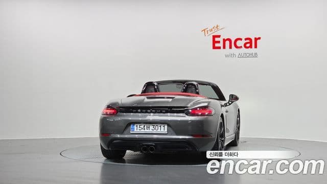 Porsche 718 Boxster 2019 — Фото 4/20