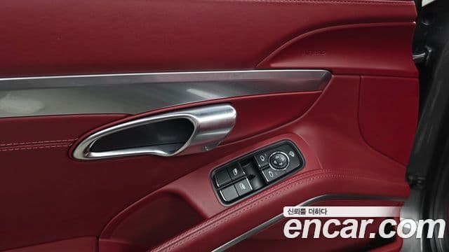 Porsche 718 Boxster 2019 — Photo 5/31