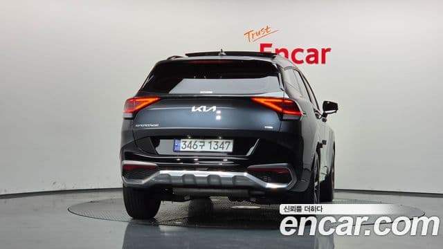 Kia Sportage 2023 — Фото 4/20