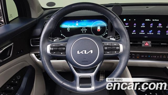 Kia Sportage 2023 — Фото 14/20