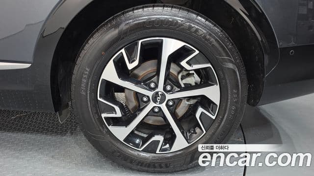 Kia Sportage 2023 — Şəkil 4/38