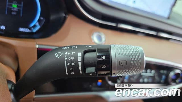 Genesis GV70 2023 — Photo 19/35