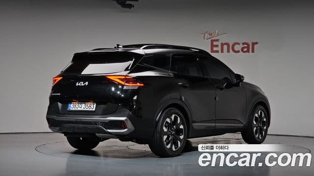 Kia Sportage 2022 — Фото 2/20
