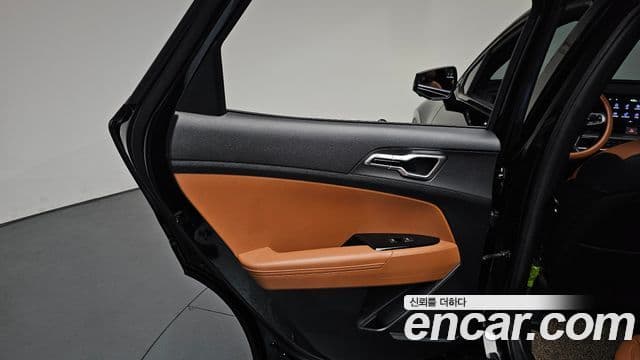 Kia Sportage 2022 — ფოტო 37/37