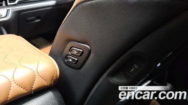 Kia Sportage 2022 — ფოტო 32/37