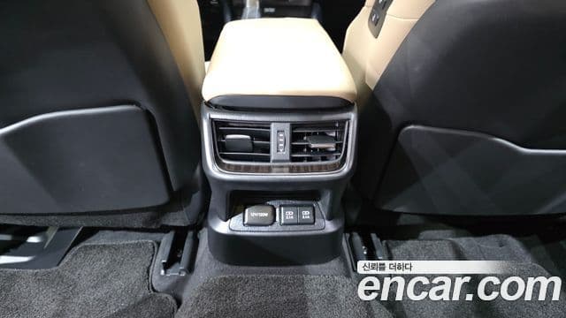 Lexus ES300h 2019 — Şəkil 22/38
