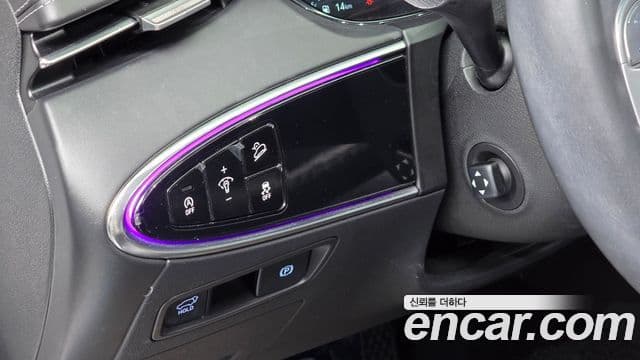 Genesis GV70 2021 — Photo 12/20