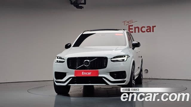 Volvo XC90 2020 — Фото 3/20