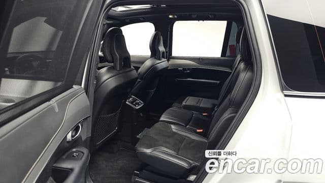 Volvo XC90 2020 — Фото 11/20