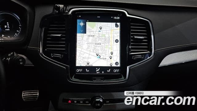 Volvo XC90 2020 — Фото 14/20