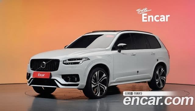Volvo XC90 2020 — Фото 1/20