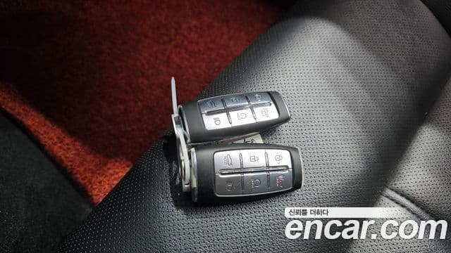 Genesis G70 2022 — Şəkil 19/20