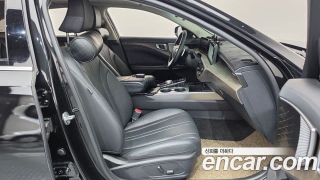 Kia K8 2022 — Photo 14/39