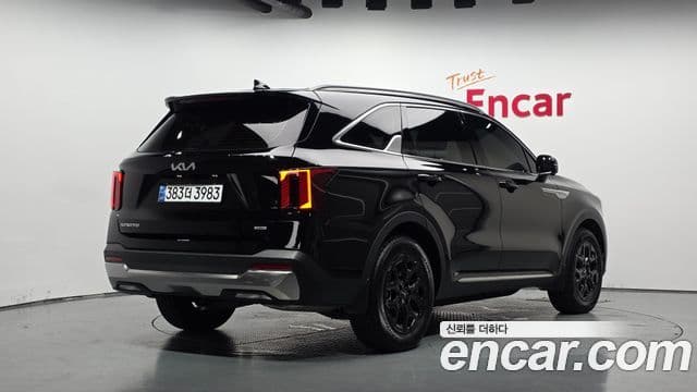 Kia Sorento 2024 — Фото 1/20