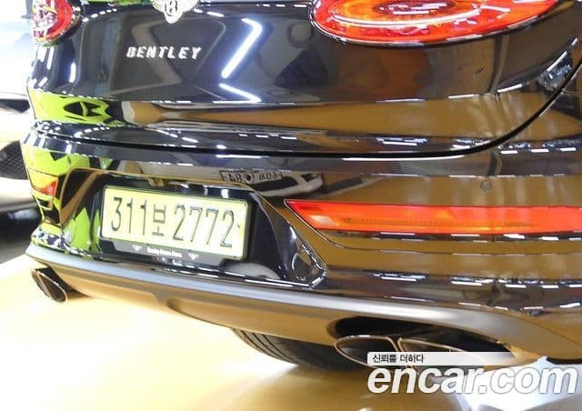 Bentley Bentayga 2025 — Photo 16/20