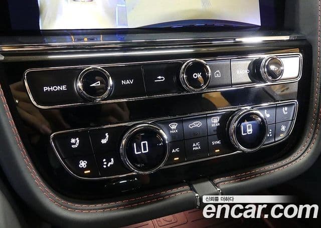 Bentley Bentayga 2025 — Photo 12/20