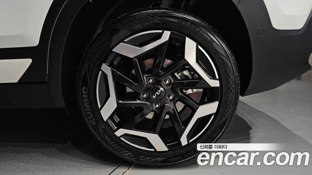 Kia Seltos 2025 — Photo 11/35