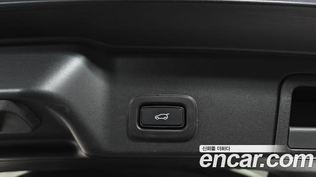 Land Rover Range Rover Evoque 2019 — ფოტო 10/20