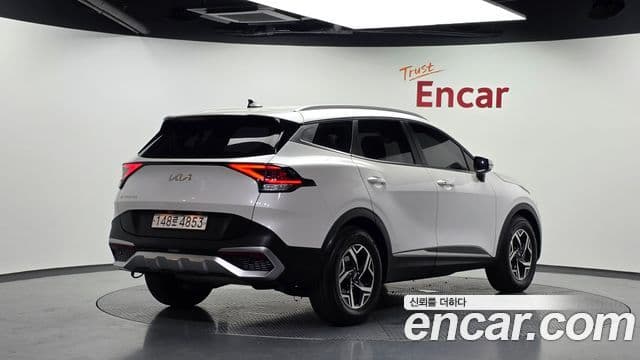 Kia Sportage 2022 — Фото 2/20