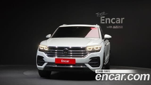 Volkswagen Touareg 2023 — Photo 22/37