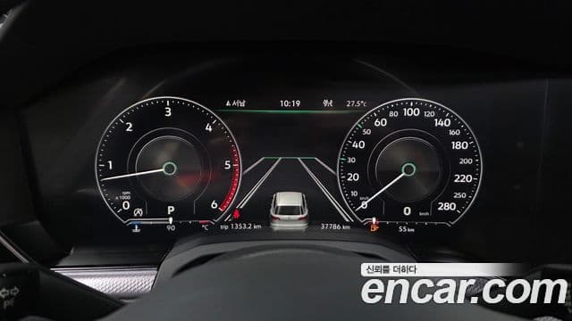 Volkswagen Touareg 2023 — Photo 29/37