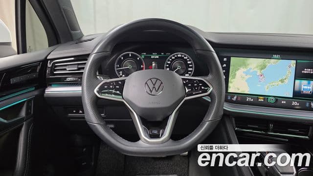 Volkswagen Touareg 2023 — Photo 9/37