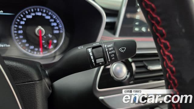 Genesis G70 2019 — Şəkil 28/33