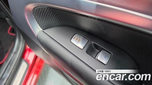 Genesis G70 2019 — Şəkil 16/33