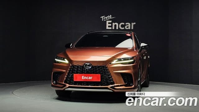 Lexus RX500h 2023 — ფოტო 3/20