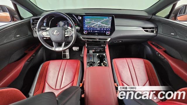 Lexus RX500h 2023 — ფოტო 13/20