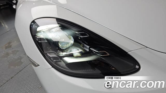 Porsche 718 Cayman 2020 — Photo 22/32