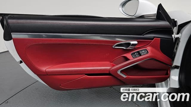 Porsche 718 Cayman 2020 — Photo 21/32