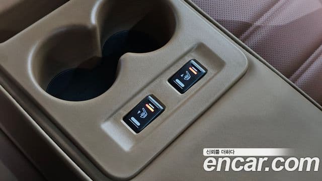 Renault Samsung SM6 2023 — ფოტო 14/32