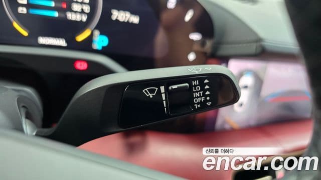 Porsche Taycan 2021 — Şəkil 35/36