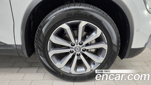 Renault Samsung QM6 2019 — Şəkil 28/33