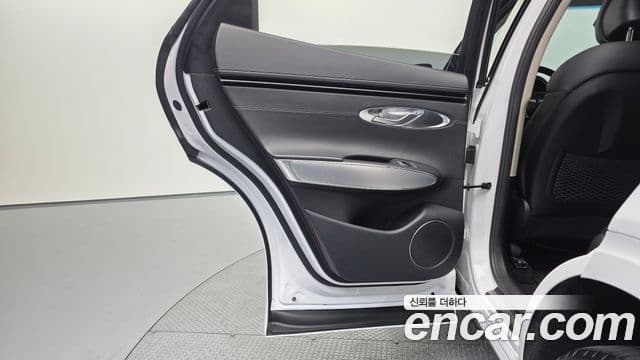 Genesis GV70 2021 — ფოტო 5/40