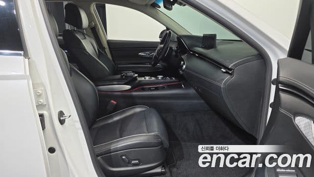 Genesis GV70 2021 — ფოტო 8/40