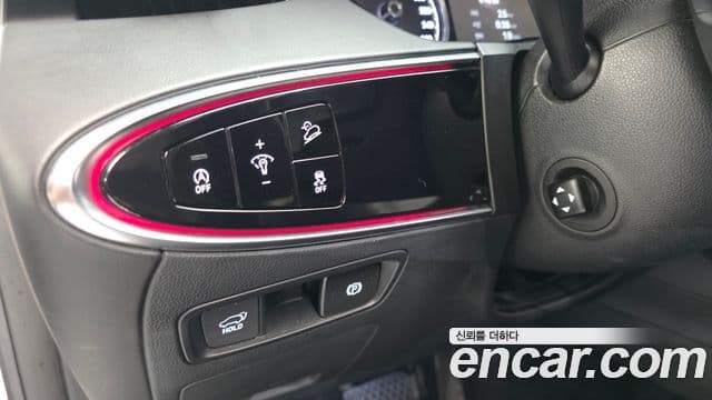 Genesis GV70 2021 — ფოტო 29/40