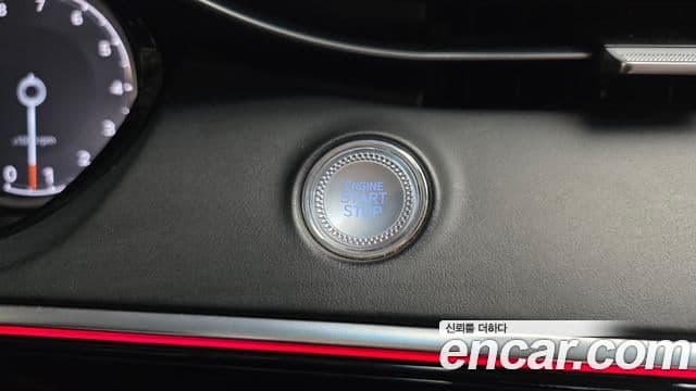 Genesis GV70 2021 — ფოტო 39/40