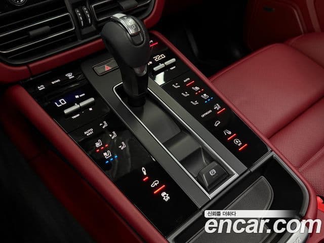 Porsche Macan 2022 — Şəkil 4/20