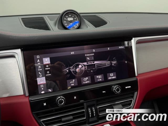 Porsche Macan 2022 — Şəkil 14/20