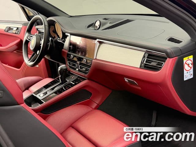 Porsche Macan 2022 — Şəkil 15/20