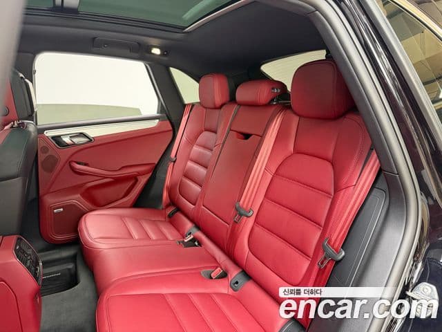 Porsche Macan 2022 — Şəkil 3/20