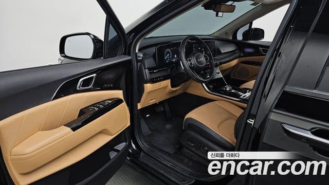 Kia Carnival 2022 — Фото 10/20