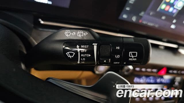 Kia Carnival 2022 — Фото 18/20