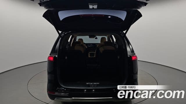 Kia Carnival 2022 — Фото 20/20
