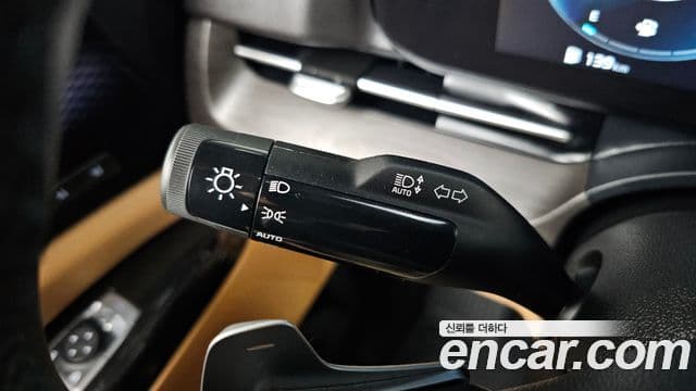 Kia Carnival 2022 — Photo 16/35