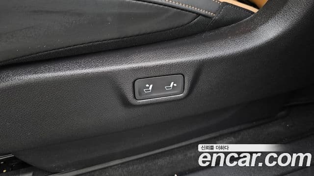 Kia Carnival 2022 — Photo 21/35