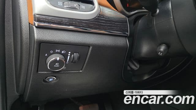 Jeep Grand Cherokee 2021 — ფოტო 7/31