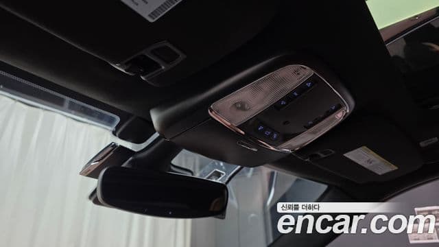 Jeep Grand Cherokee 2021 — ფოტო 6/31
